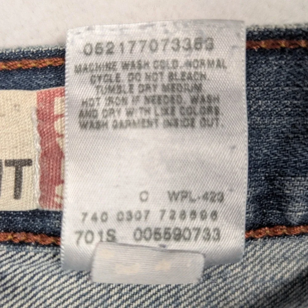 Levis levis 559